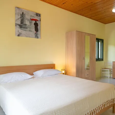 Momento - Peaceful Blato (Korcula)